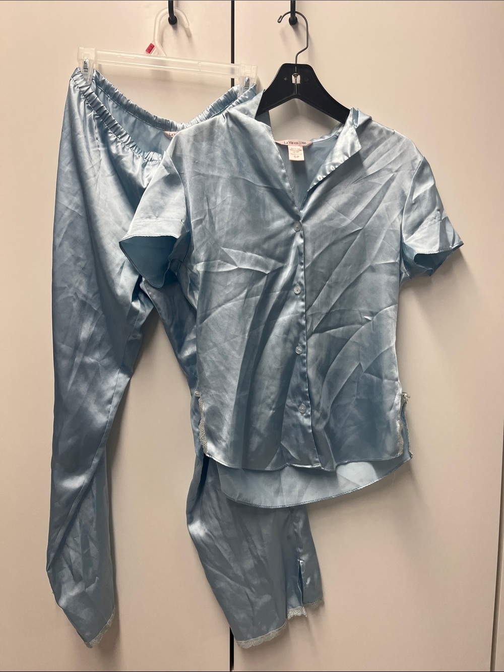La Vie en Rose silk pyjama set